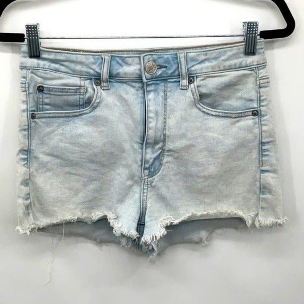 American Eagle Next Level Stretch Super Hi Rise Shortie Light Wash Size 6